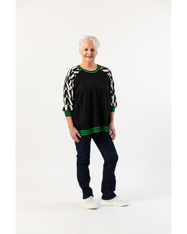 JELLICOE BLACK VEE TOP