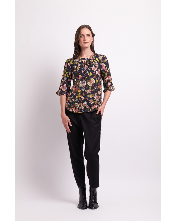 FOIL SCOOP HEM TOP