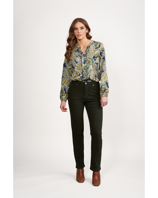 VASSALLI SLIM LEG KNIT JEAN