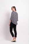 FOIL SCOOP HEM TOP