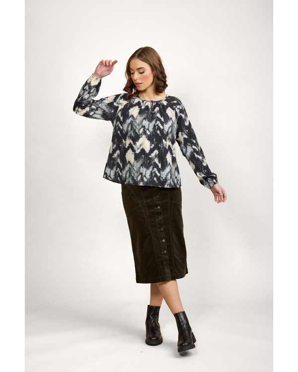 KNEWE STORY TOP