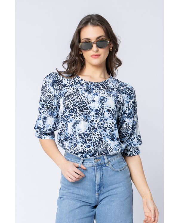 SEEKING  LOLA MAGNIFICANT TOP