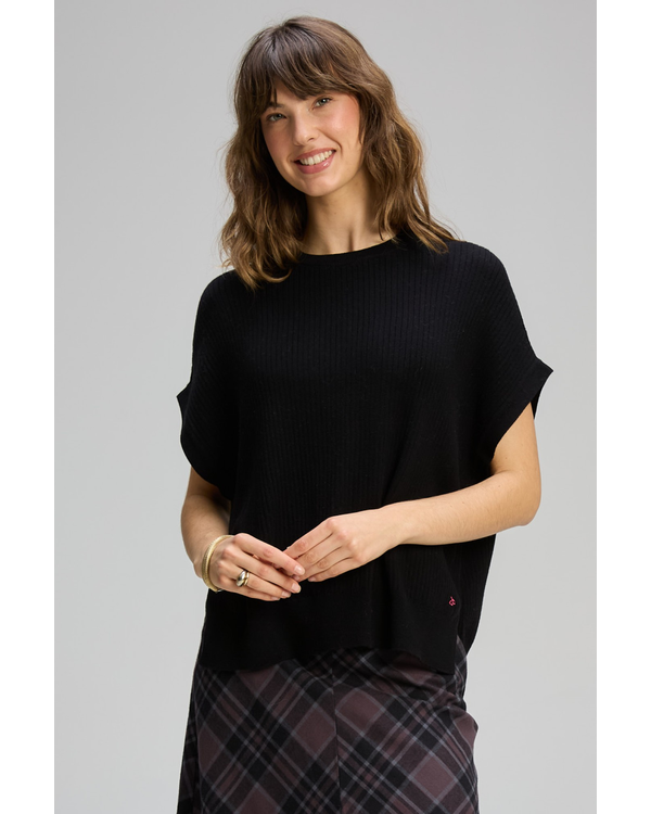 ZAKET & PLOVER SLEEVELESS CREW