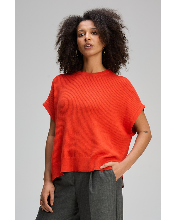 ZAKET & PLOVER SLEEVELESS CREW