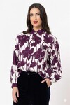 SEEKING LOLA LIZZIE SHIRT